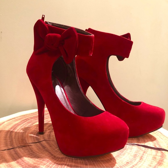 ASOS Truffle, Ruby Velvet Heels - Picture 2 of 7